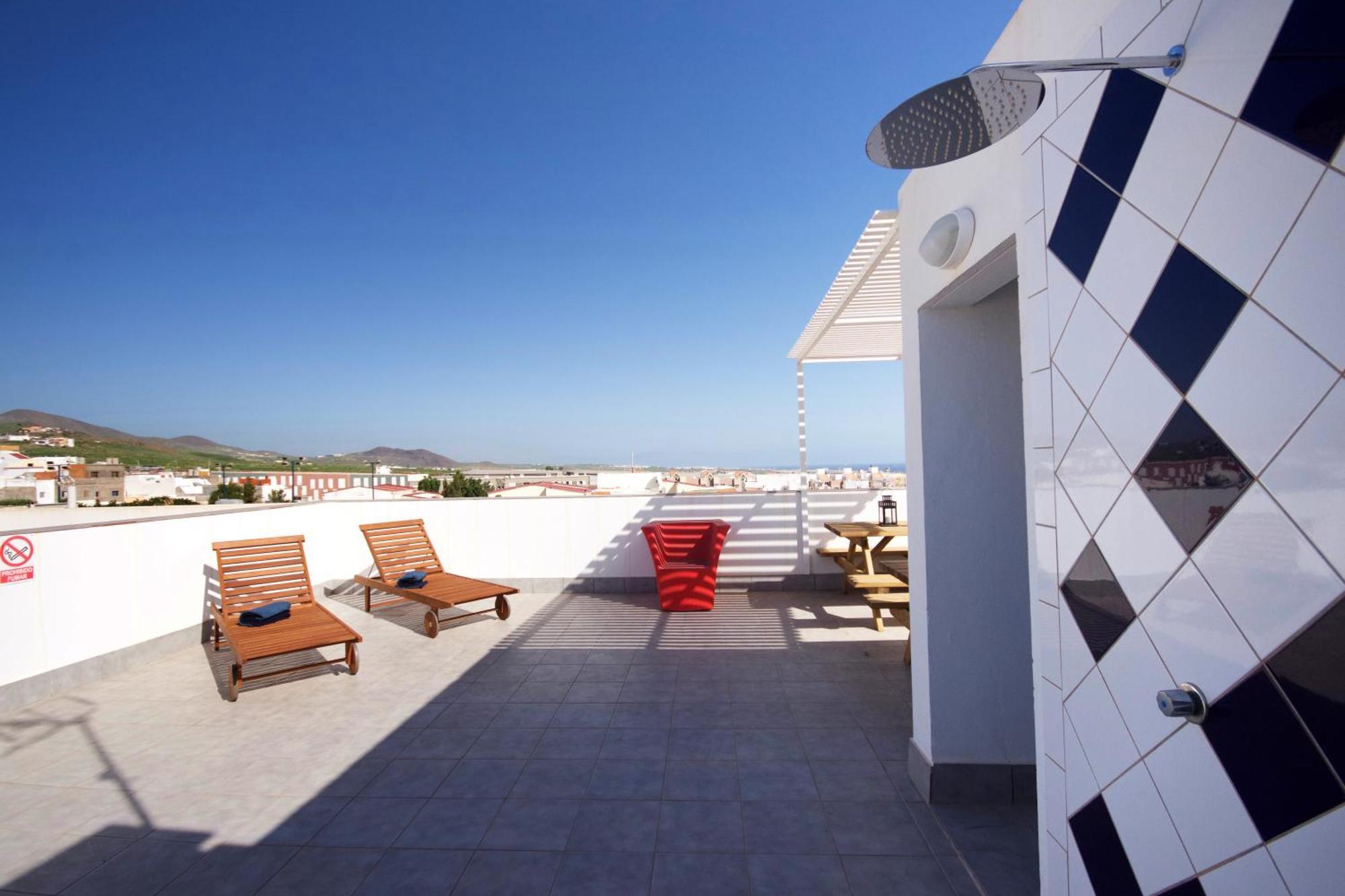 Apartamentos A 10 Minutos Del Aeropuerto Carrizal المظهر الخارجي الصورة
