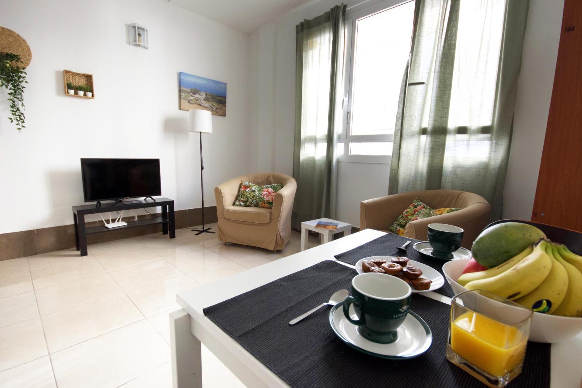 Apartamentos A 10 Minutos Del Aeropuerto Carrizal الغرفة الصورة